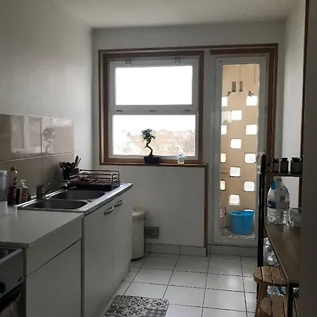 Top Floor Shared Flat With Incredible View *