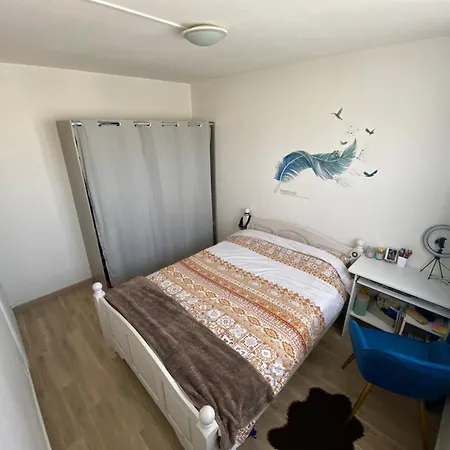 Top Floor Shared Flat With Incredible View * Conflans-Sainte-Honorine